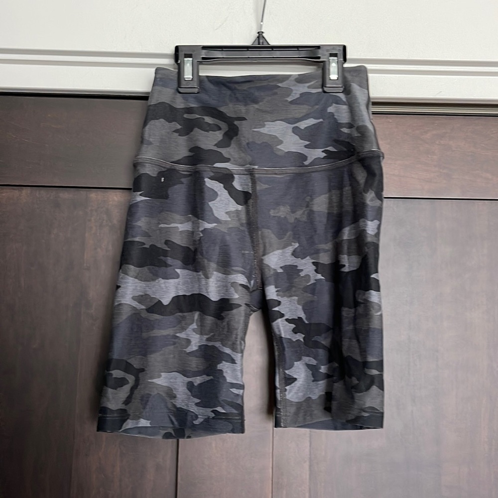 Beyond Yoga Camo Biker Shorts Size Small with small hole
